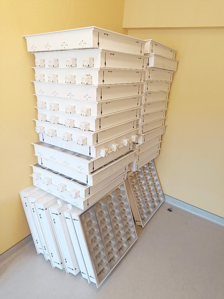 Dalles néon, Enlèvement, Comme neuf, Métal