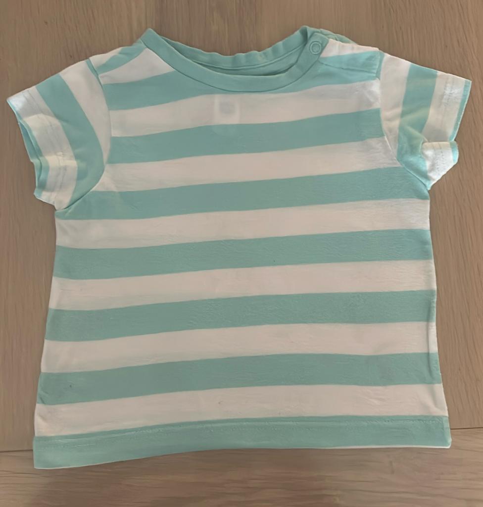 ⚽️ T-shirt maat 74, Kinderen en Baby's, Babykleding | Maat 74, C&A, Ophalen of Verzenden, Zo goed als nieuw, Jongetje