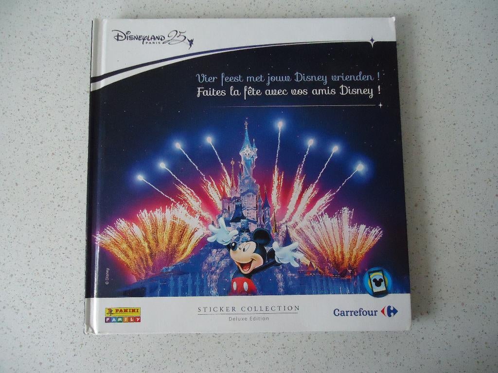 Panini Album Disneyland Paris 25 jaar in Prima Staat!, Enlèvement ou Envoi, Comme neuf, Autocollants et Photos