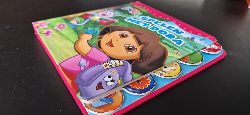 Boek Dora en Boots: Spelen met Dora, Ophalen