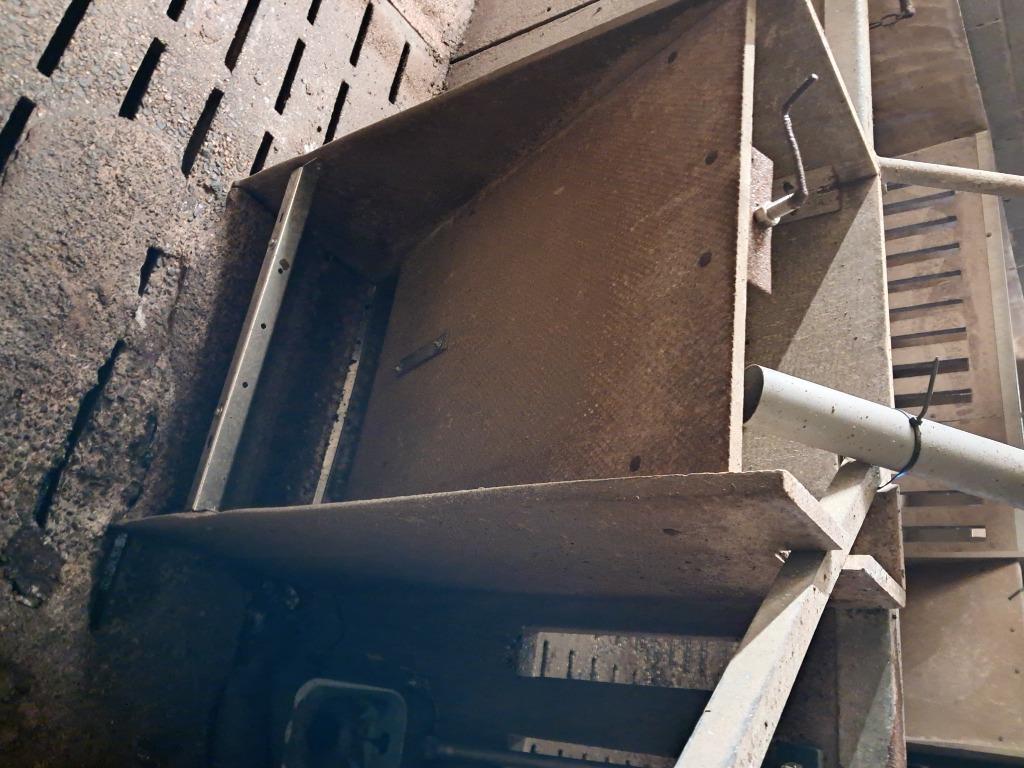 Voederbakken en vijzels te koop, Zakelijke goederen, Ophalen, Veehouderij