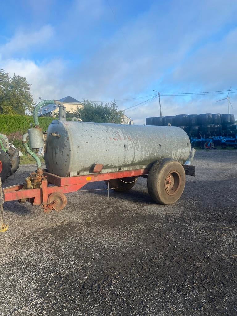 Tonneau 4000 litres, Enlèvement
