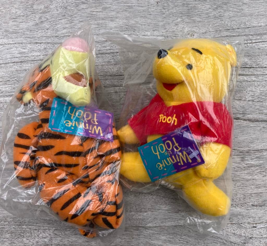 Poupées Winnie l'ourson et le tigre, Enfants & Bébés, Enlèvement, Comme neuf