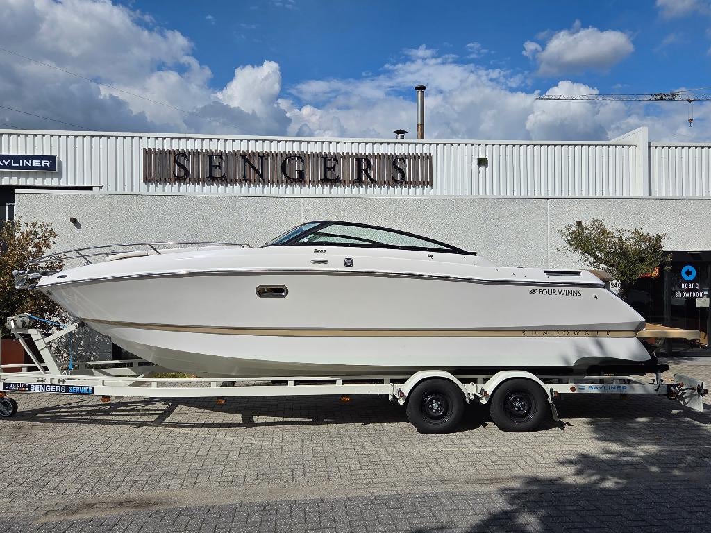 Four Winns S265 - prachtige ruime boot, Watersport en Boten, Speedboten, Ophalen, Binnenboordmotor, 6 meter of meer, Zo goed als nieuw