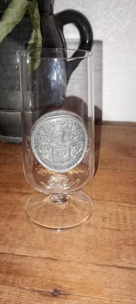 Brasserie bière verre écusson en plomb Diekirch, Enlèvement ou Envoi, Comme neuf, Verre ou Verres, Autres marques