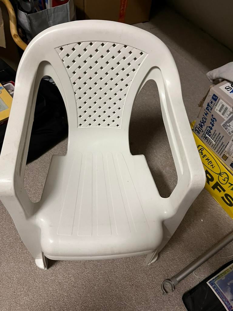 2 chaises robustes pour enfants avec accoudoirs en bon état, Enlèvement ou Envoi, Comme neuf, Synthétique