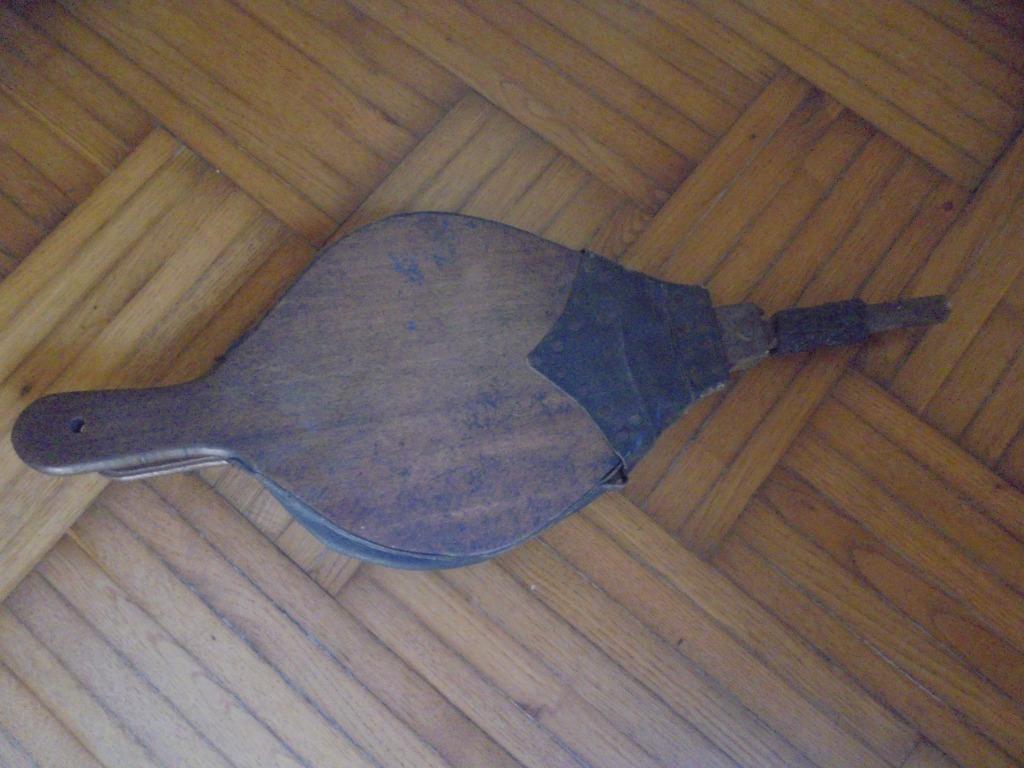 Antieke blazer (combinatie hout smeedwerk), Ophalen of Verzenden