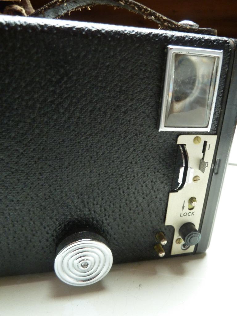 Ancien KODAK --  Etui + poignee, Collections, Appareils photo & Matériel cinématographique, Enlèvement ou Envoi, Avant 1940, Appareils photo