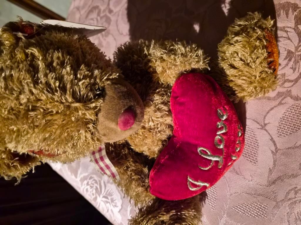 Beertje met hartje, Ophalen