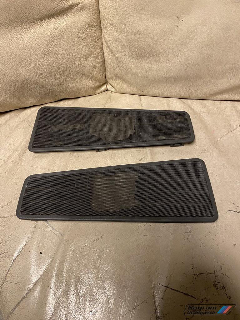 Bmw E30 touring speaker afdekkapjes set kofferbak 3-serie, Autos : Pièces & Accessoires, -, Utilisé, -, Enlèvement ou Envoi