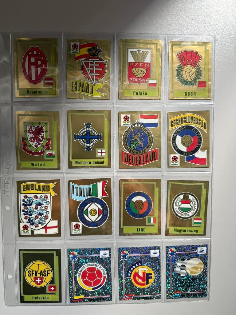 Panini Europa 80 emblemen te koop, Verzamelen, Verzenden, Zo goed als nieuw, Poster, Plaatje of Sticker