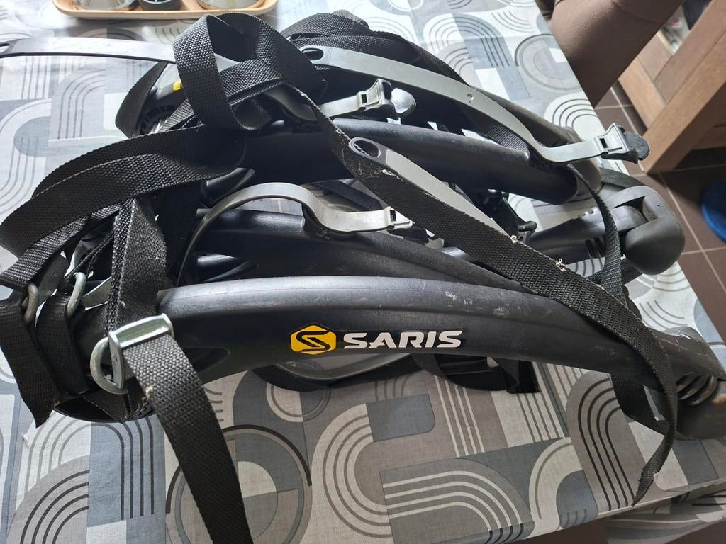 Fietsendrager van saris bones zonder trekhaak, Ophalen