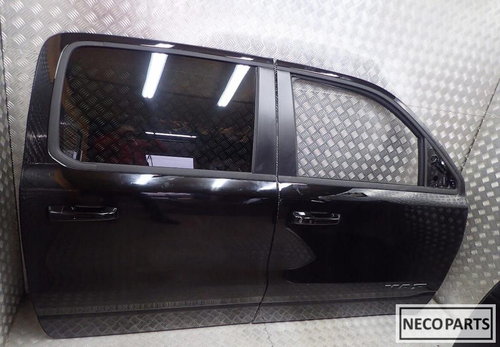 DODGE RAM 1500 V 19 PORTIER DEUR PORTIERE DEUREN OP AANVRAAG, Auto-onderdelen, Gebruikt, Achterklep, Ophalen of Verzenden, Achter