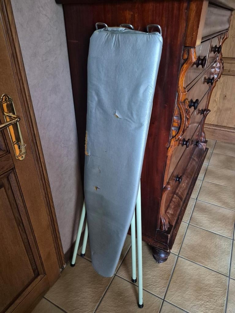 Strijkplank, Elektronische apparatuur, Strijkijzers en Strijkplanken, Ophalen