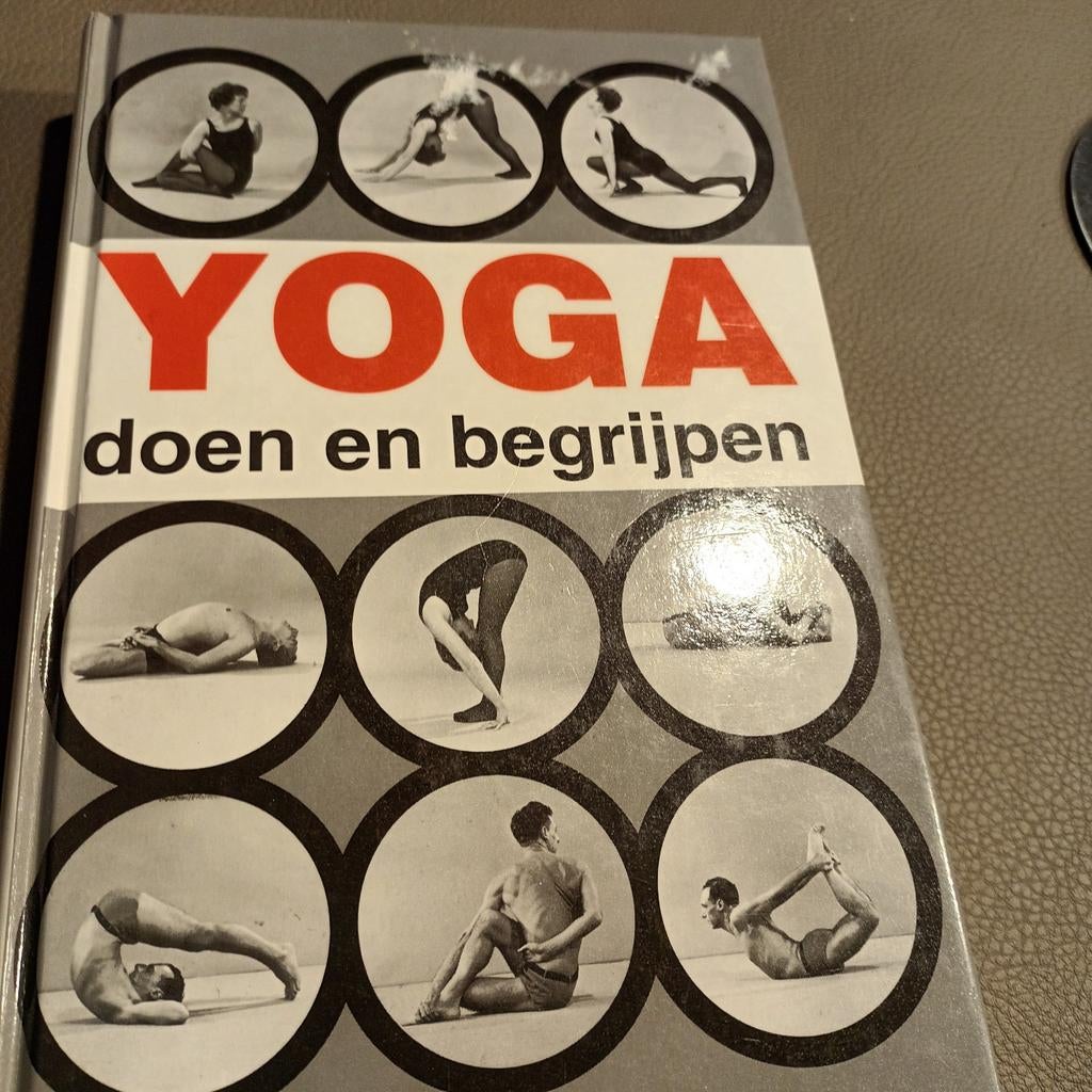 A. van Lysebeth - Yoga doen en begrijpen, Boeken, Esoterie en Spiritualiteit, Ophalen, A. van Lysebeth; C. Keus