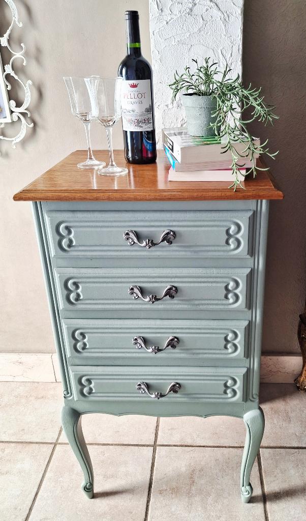 Bijzet kastje salie groen, Huis en Inrichting, Ophalen, Zo goed als nieuw