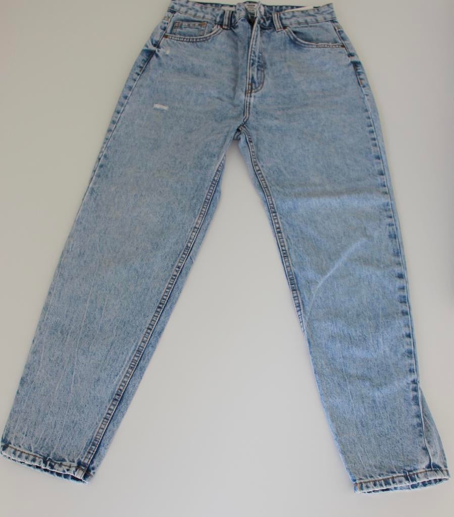 Pull&bear / bershka broeken blauw, Kleding | Dames, Spijkerbroeken en Jeans, Ophalen of Verzenden, Zo goed als nieuw, Blauw, W30 - W32 (confectie 38/40)