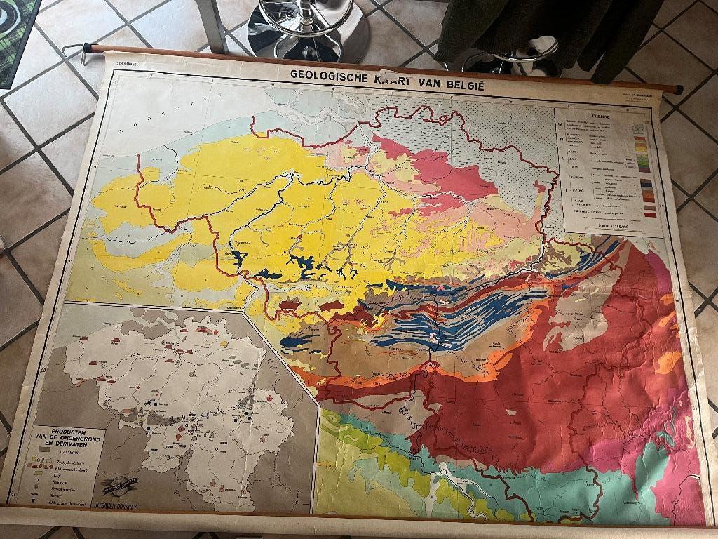 Oude landkaart België (geologsiche kaart), Boeken, Atlassen en Landkaarten, Ophalen, Gelezen, België, Landkaart