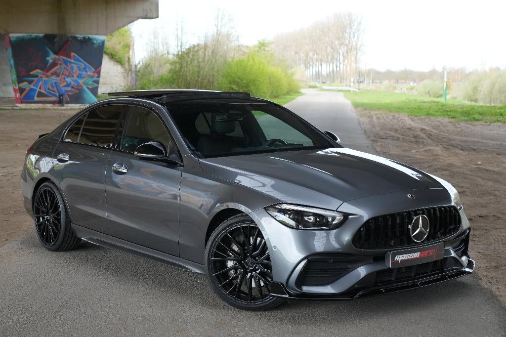 Prachtige Mercedes C180 Berline (AMG-KIT) Vol opties!, Auto's, 4 cilinders, Leder, Bedrijf, 5 deurs