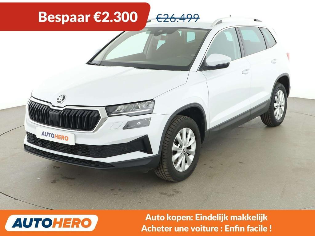 Skoda Karoq 1.5 TSI ACT Ambition (bj 2023, automaat), Auto's, Wit, Karoq, 5 zetels, 150 pk
