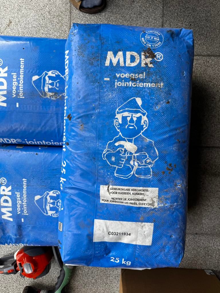 voegsel 6x 25kg, Doe-het-zelf en Bouw, Tegels, Ophalen, Zo goed als nieuw