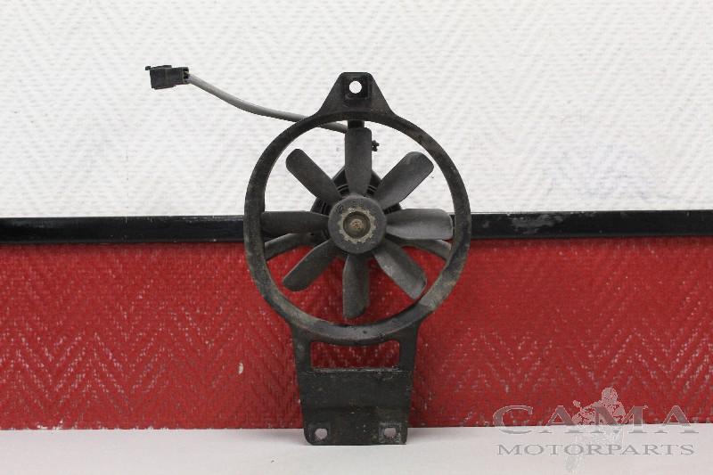 VENTILATEUR Kawasaki ER-5 2001-2005 (ER5 ER500C-D), Motos, Dhr. S. di Majo, Utilisé, Info@cama-motorparts.nl, P.J. Troelstraweg 8 8
3144 CX  MAASSLUIS, NL