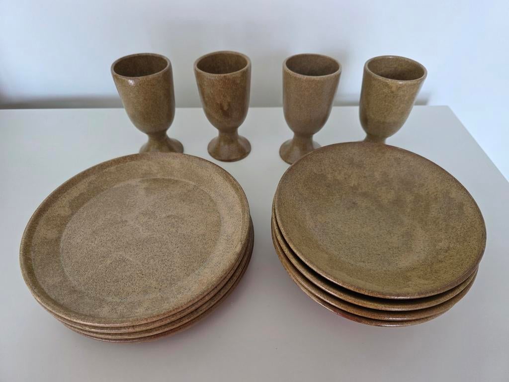 Vintage keramieken servies jaren 70., Huis en Inrichting, Ophalen, Gebruikt, Keramiek, Bord(en)