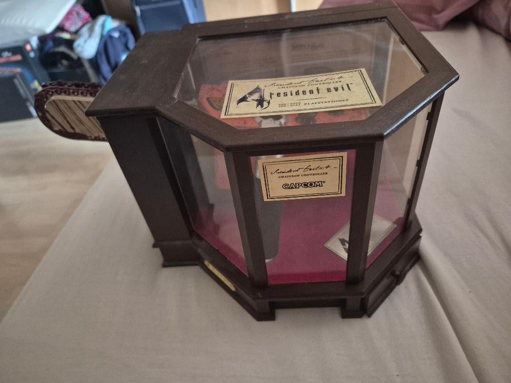 Manette tronçonneuse resident evil 4 chainsaw controler ps2, Enlèvement ou Envoi, Comme neuf, Contrôleur, PlayStation 2