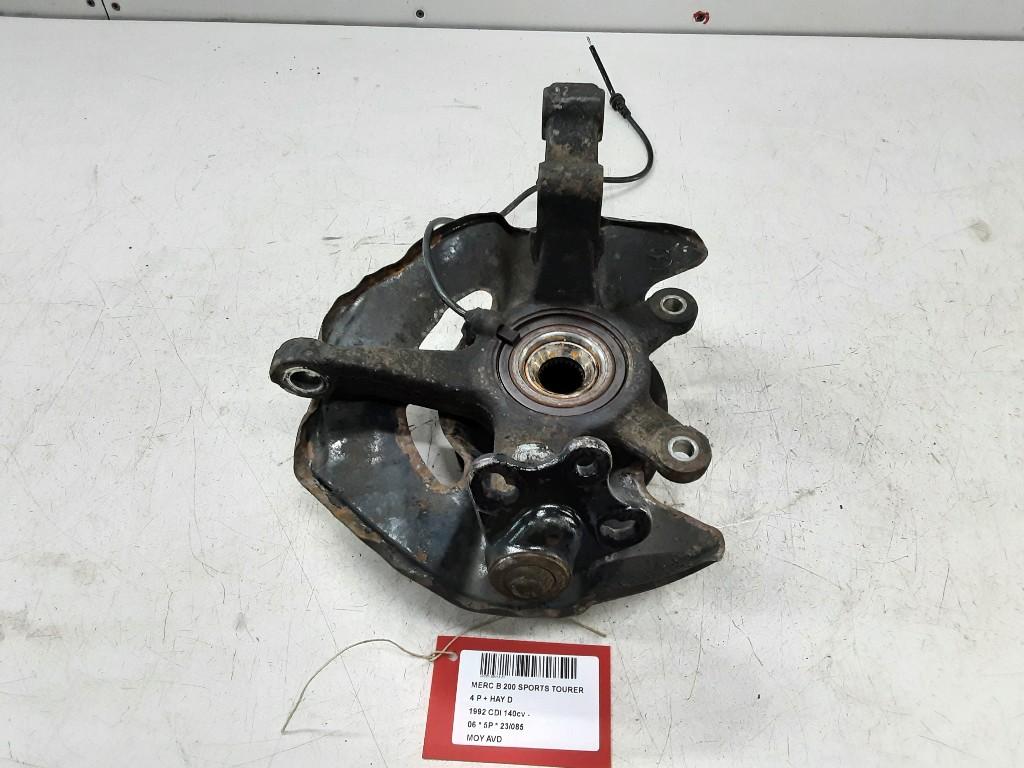 MOYEU DE ROUE AVANT DROIT Mercedes-Benz B (W245), Mercedes-Benz, Mevr. I. Hauben, Utilisé, Rue de l'Espoir 34 34
4030  GRIVEGNÉE, BE