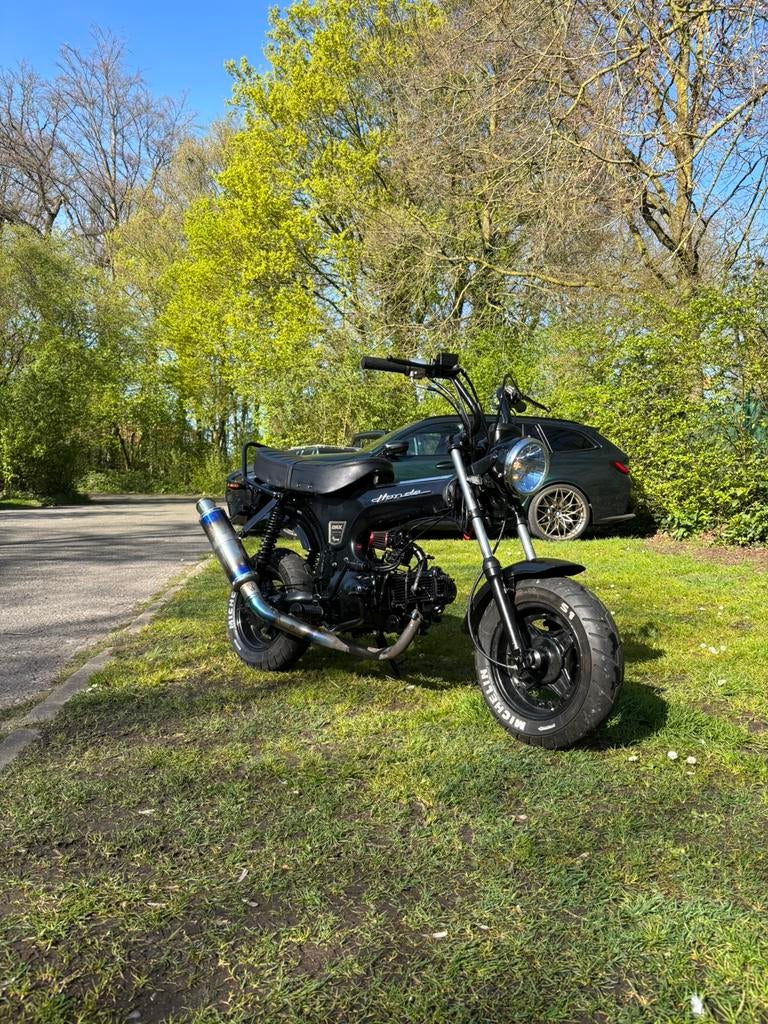 Dax b klasse, Fietsen en Brommers, Ophalen, Zo goed als nieuw