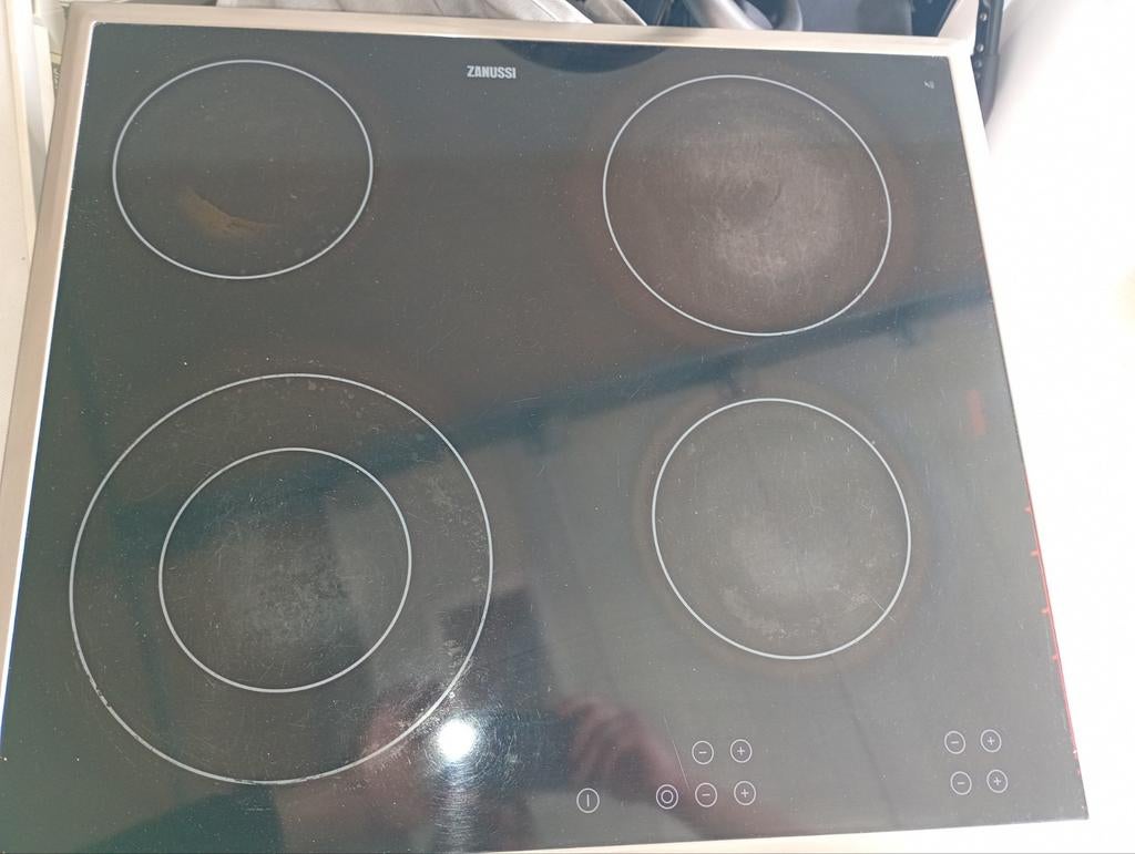 Keramische kookplaat Zanussi ZVT65X in goede staat, Elektronische apparatuur, Ophalen