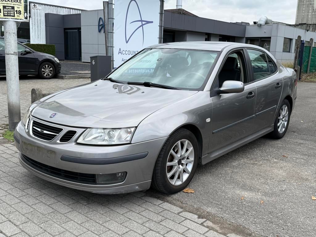 Saab 9-3 2.0 Benzine Automaat 2006. 110kw, Auto's, Saab, 110 kW, 4 cilinders, Leder, Grijs