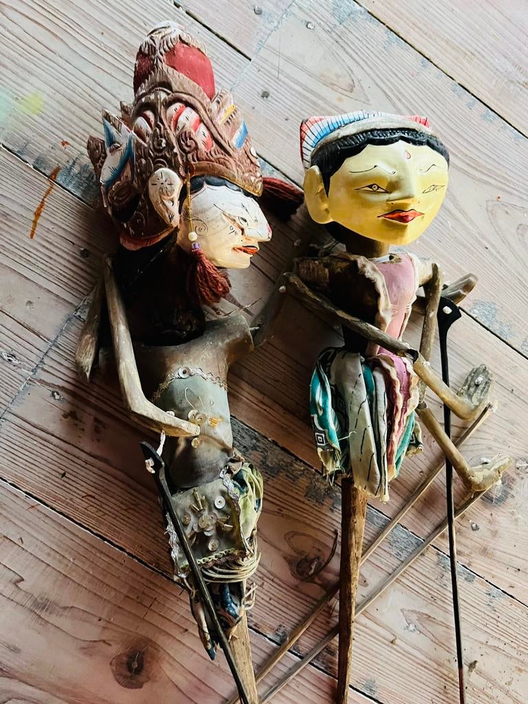 Houten speel poppen voor de poppenkast in Bali en Java, Enlèvement, Comme neuf