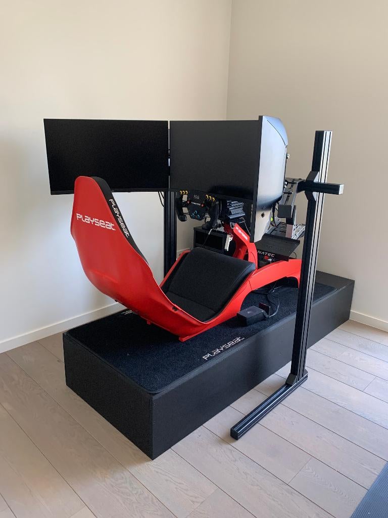 Sim racing rig / Simulator F1 compleet - triple screen, Consoles de jeu & Jeux vidéo, Jeux | PC, 1 joueur, Enlèvement, Comme neuf
