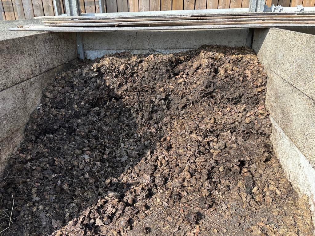 Gratis zuivere paardenmest, Tuin en Terras, Ophalen, Mest