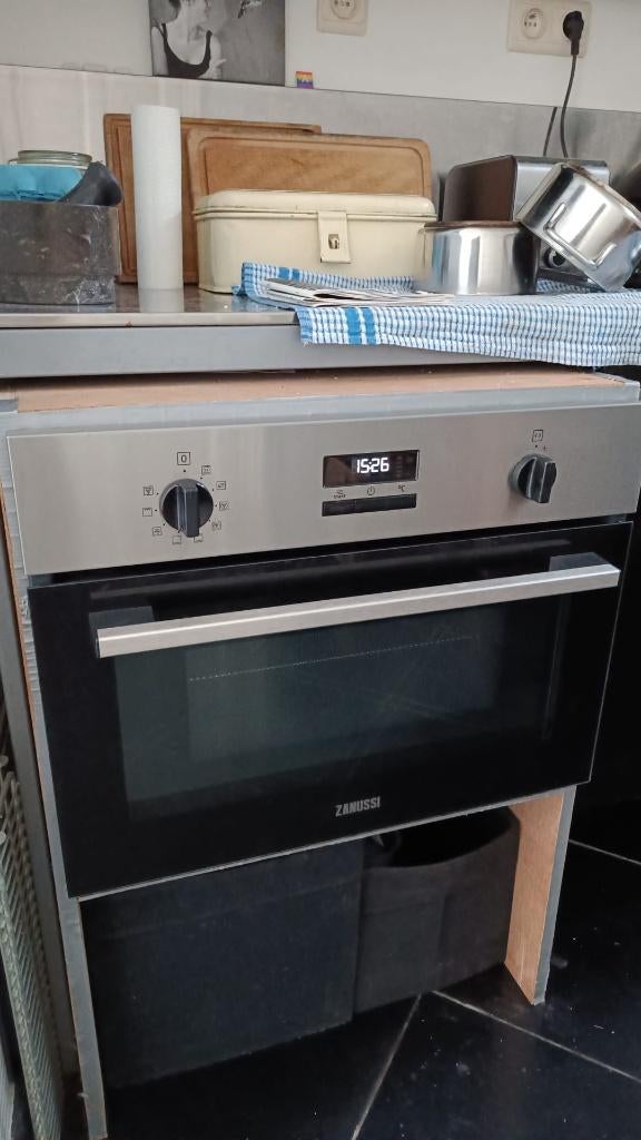Combi-oven Zanussi model ZVEIM5X1, Elektronische apparatuur, Ovens, Gebruikt, Oven met grill, Inbouw, 45 tot 60 cm