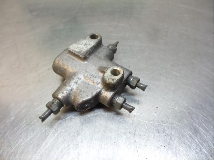 Distributeur de pression des freins d'un Toyota Yaris (Yaris, -, 3 mois de garantie, Toyota, Utilisé