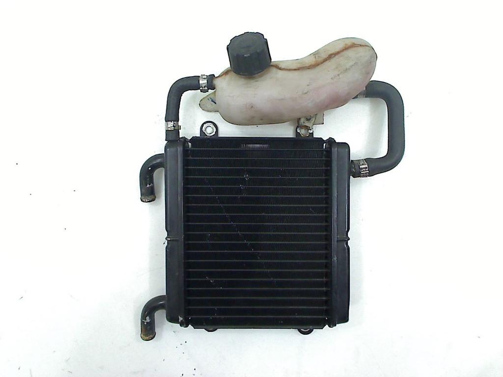 RADIATEUR EAU Yamaha Aerox 2T (Minarelli Hor. LC), Vélos & Vélomoteurs, P.J. Troelstraweg 8 8
3144 CX  MAASSLUIS, NL, Info@cama-motorparts.nl