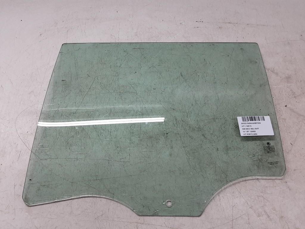 PORTIERRUIT LINKS ACHTER Skoda Fabia III (NJ3) (6V6845205A), Auto-onderdelen, Ruiten en Toebehoren, Skoda, Gebruikt