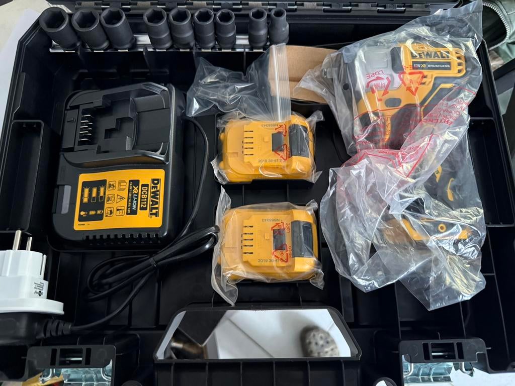 Dewalt slagschroevendraaier, Ophalen, Nieuw, Overige typen, Variabele snelheid