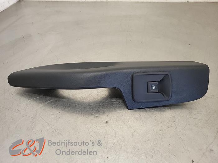 Elektrisch Raam Schakelaar van een Fiat Talento, Gebruikt, -, - 20
7903AG  Hoogeveen, Ophalen of Verzenden