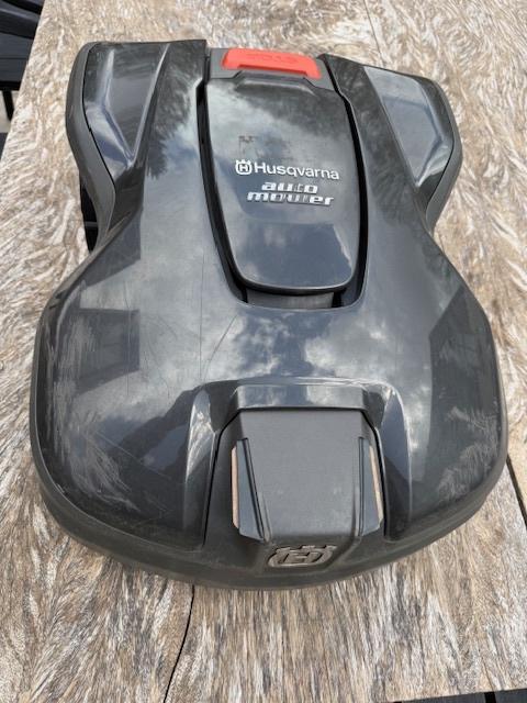 Grasrobot Husqvarna, Tuin en Terras, Ophalen, Zo goed als nieuw, Meer dan 25 cm, Husqvarna