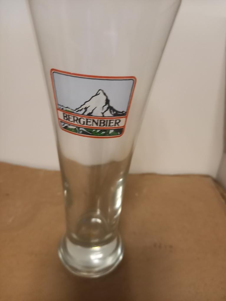verres à bière Bergen, Collections, Enlèvement ou Envoi, Neuf, Verre ou Verres, Autres marques