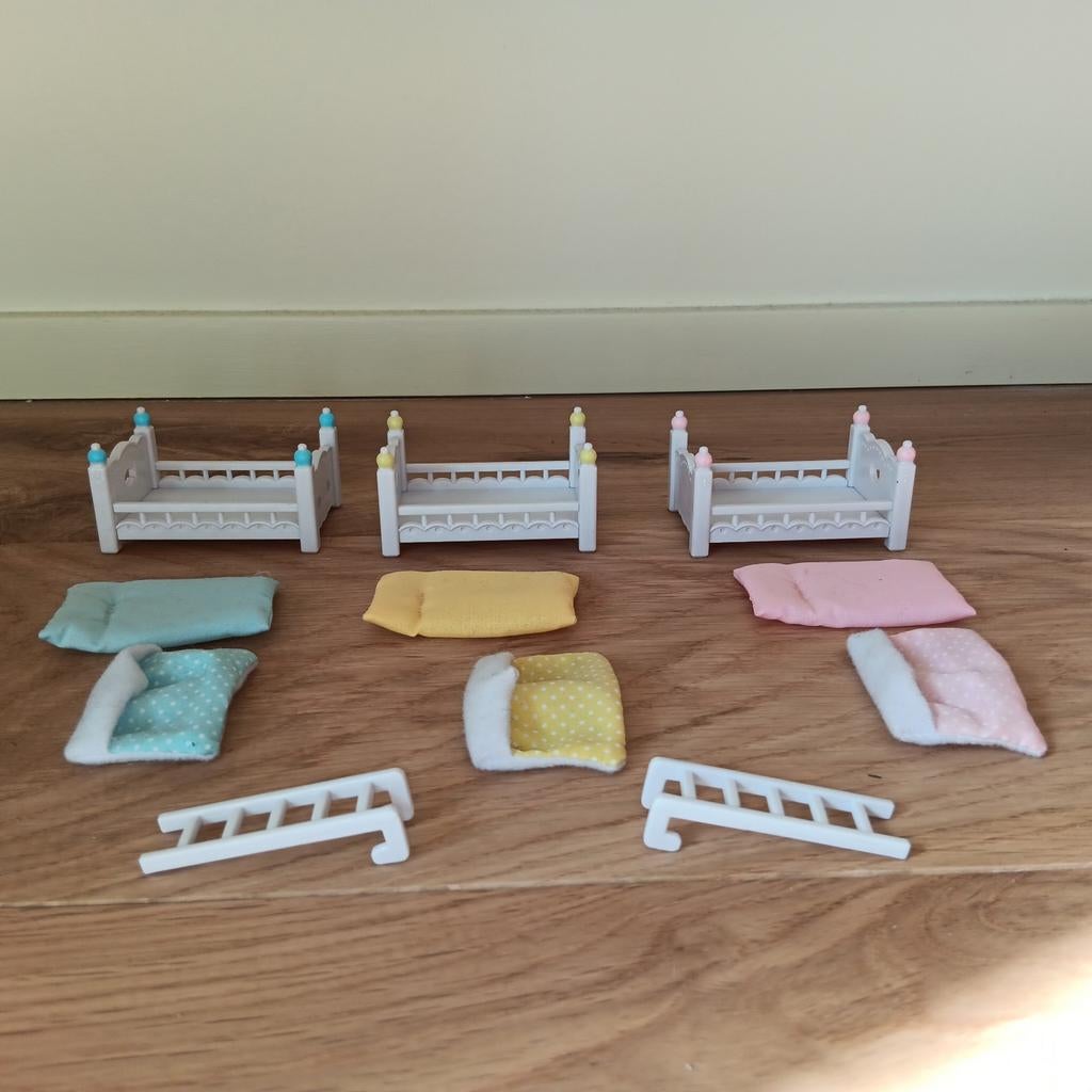Sylvanian- les lits superposés à 3 couchettes (4448), Ophalen, Zo goed als nieuw, Accessoires