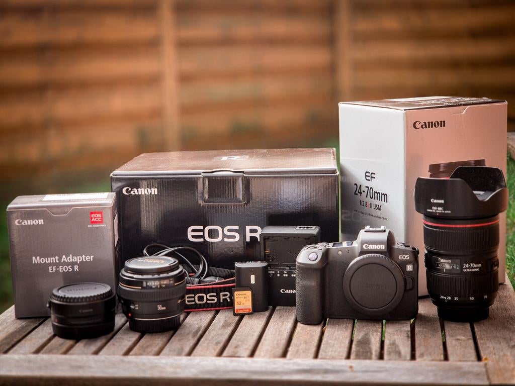 Canon EOS R - Canon 24-70mm f2.8 mkII - Canon 50mm f1.4 - Ad, Gebruikt, Canon, Compact, Ophalen