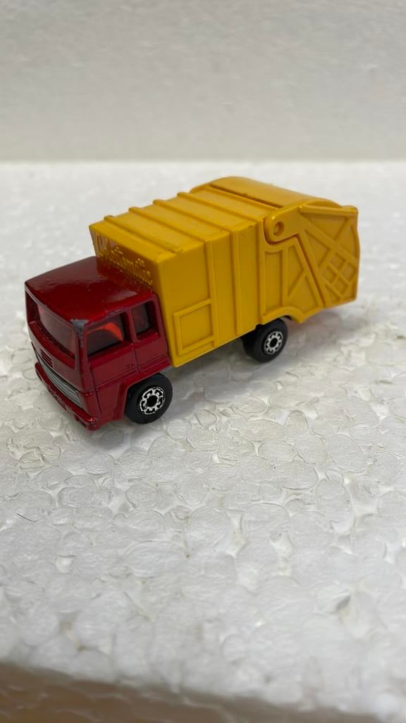 Matchbox Superfast 36 Refuse Truck, Hobby & Loisirs créatifs, Voitures miniatures | 1:87, Enlèvement ou Envoi, Comme neuf, Matchbox