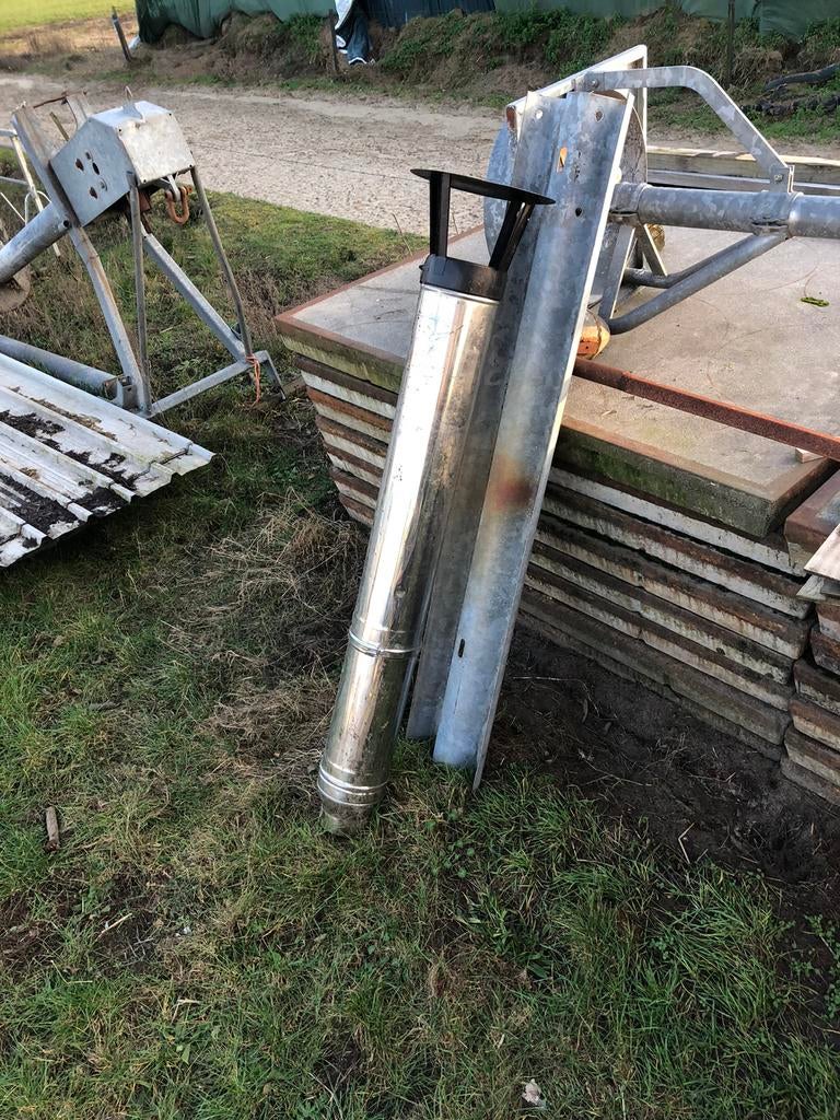 Cheminet poele à double paroi 150 - 200 mm, Bricolage & Construction, Tuyaux & Évacuations, Comme neuf, Évacuation, Enlèvement