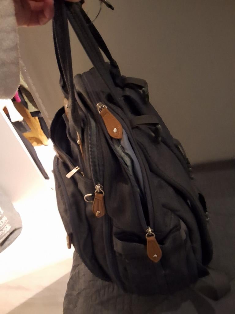 Sac à  langer, Enlèvement, Sac à dos