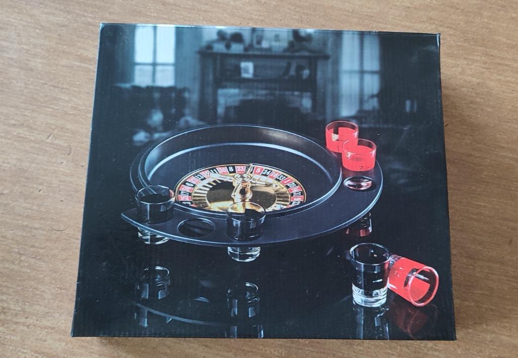 Roulette - Drinkspel voor tiener/volwassenen max. 6 personen, Hobby en Vrije tijd, Vijf spelers of meer, Ophalen, Nieuw, Reisspel