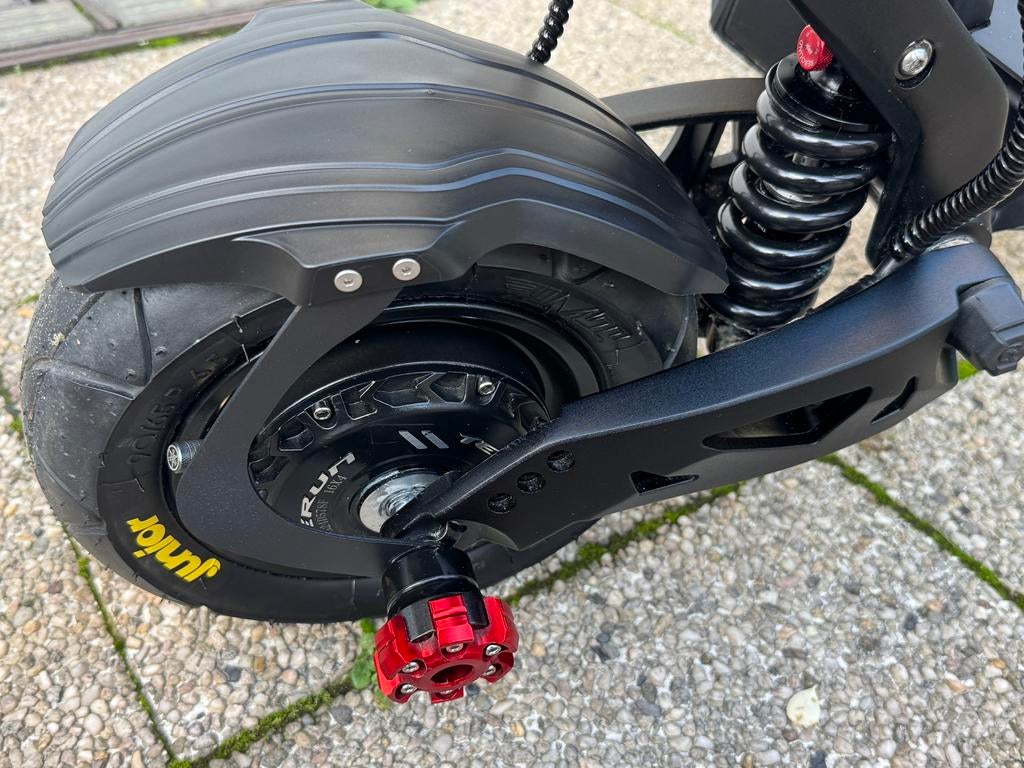 Teverun figther 11 plus 2025 neuf, Fietsen en Brommers, Scooters | Piaggio, Ophalen of Verzenden, Zo goed als nieuw